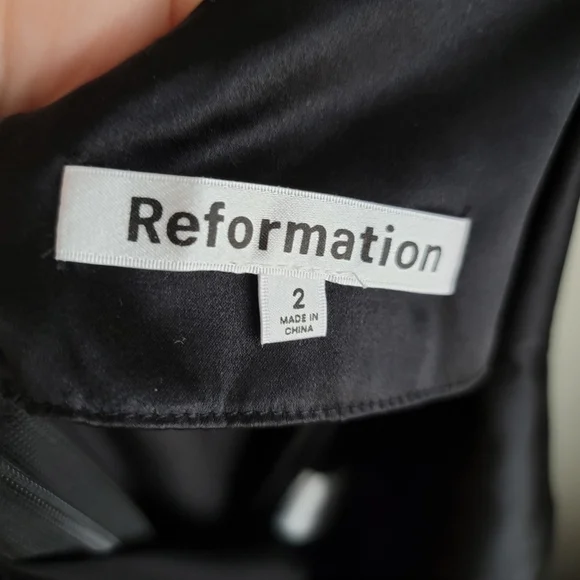 Reformation Brianna Silk Jumpsuit in Black size 2 NWT - Picture 7 of 9